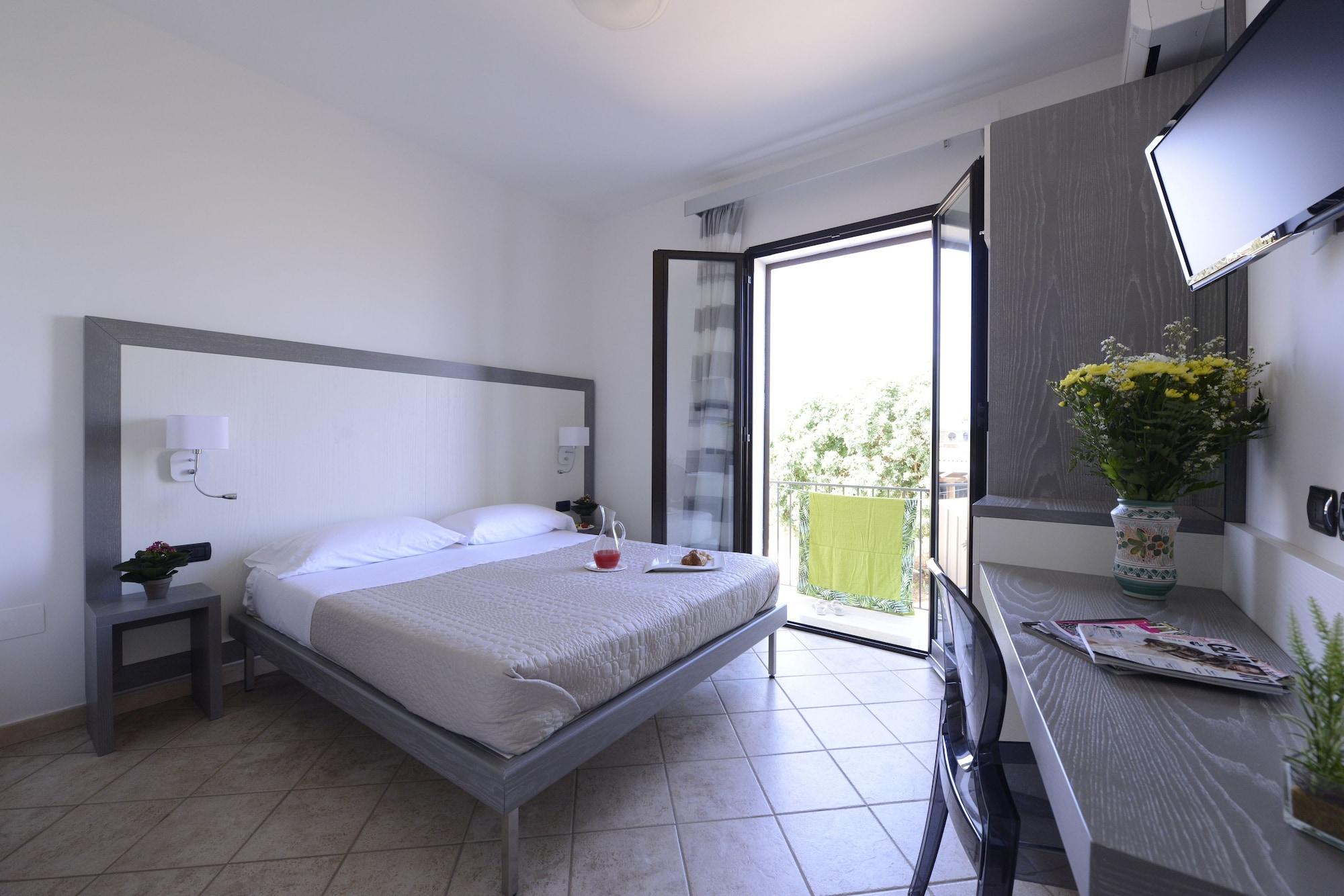 Oasis Hotel Residence Resort LMP Kültér fotó