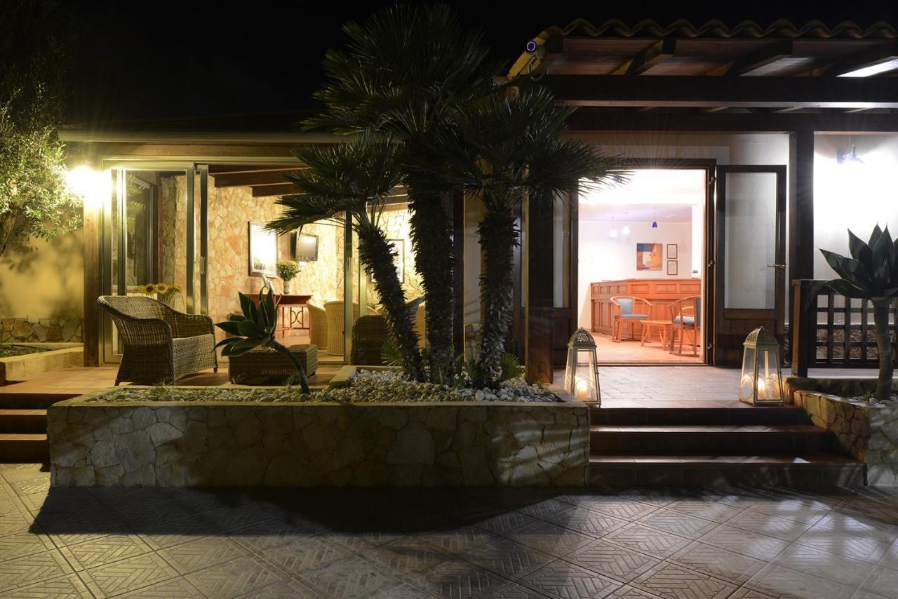 Oasis Hotel Residence Resort LMP Kültér fotó